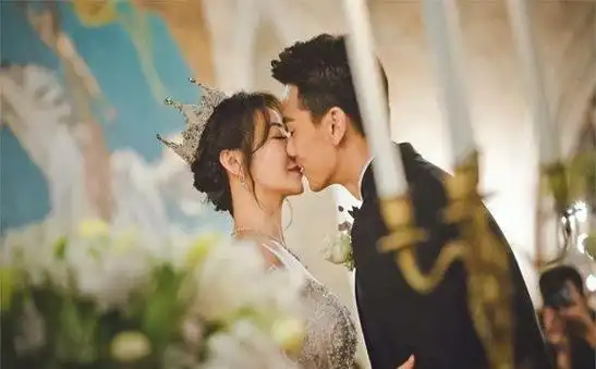 打脸了这6对被不被看好的姐弟恋,不仅没有,至今恩爱如初