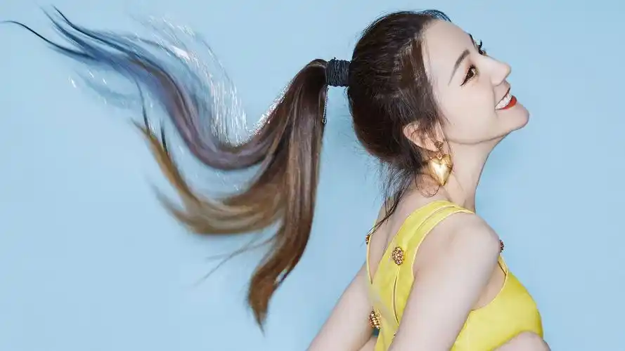 热巴明星风尚壁纸