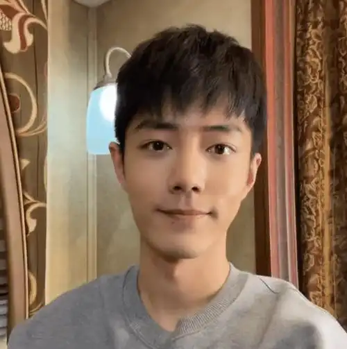 30岁肖战晒出近照素颜怼脸拍重庆人开口是今儿