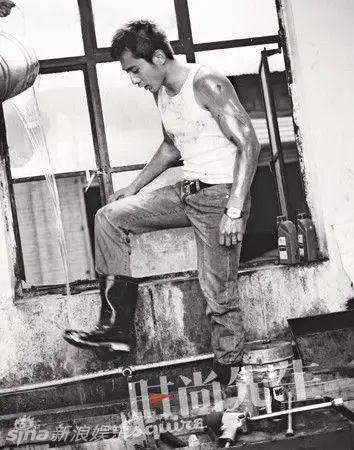 刘烨登《时尚先生》封面 显血性男儿本色 (图)