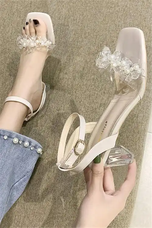 透明水钻凉鞋女水晶鞋夏季新款百搭一字扣带仙女风粗跟露趾高跟鞋