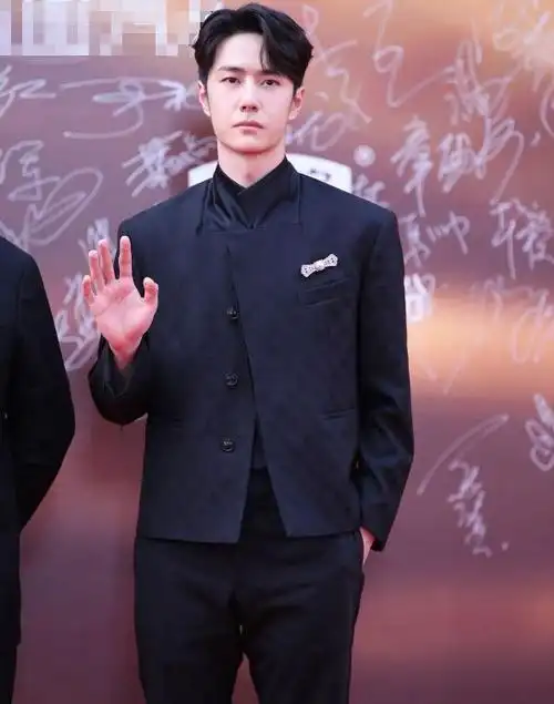 这次王一博也能逃过观众的法眼.