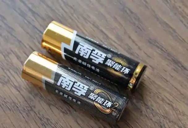 挑战新极限!干电池界再现"狠角色",南孚监制大容量碱性电池