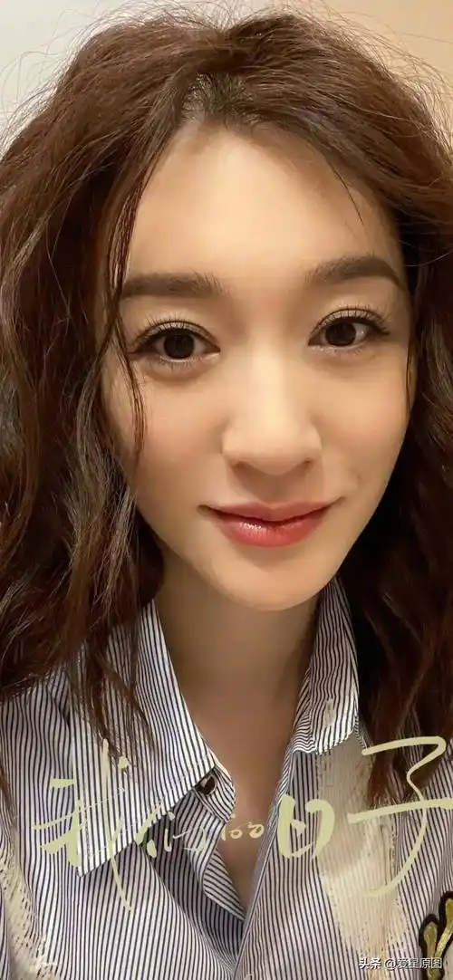 微笑天使-李小冉全图写真合集