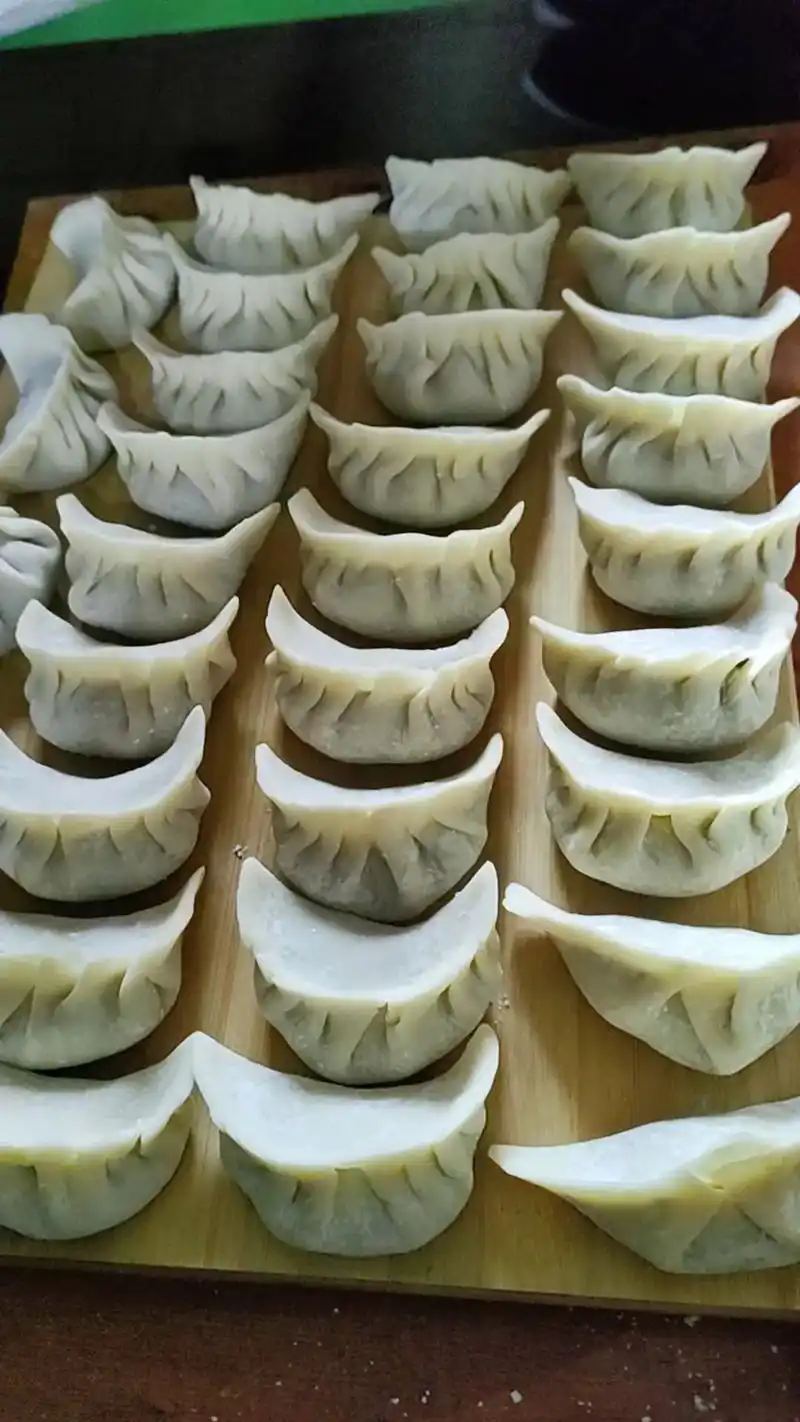 饺子  #美食分享  这世间能百毒不侵的女子,都曾千疮百孔 - 抖音