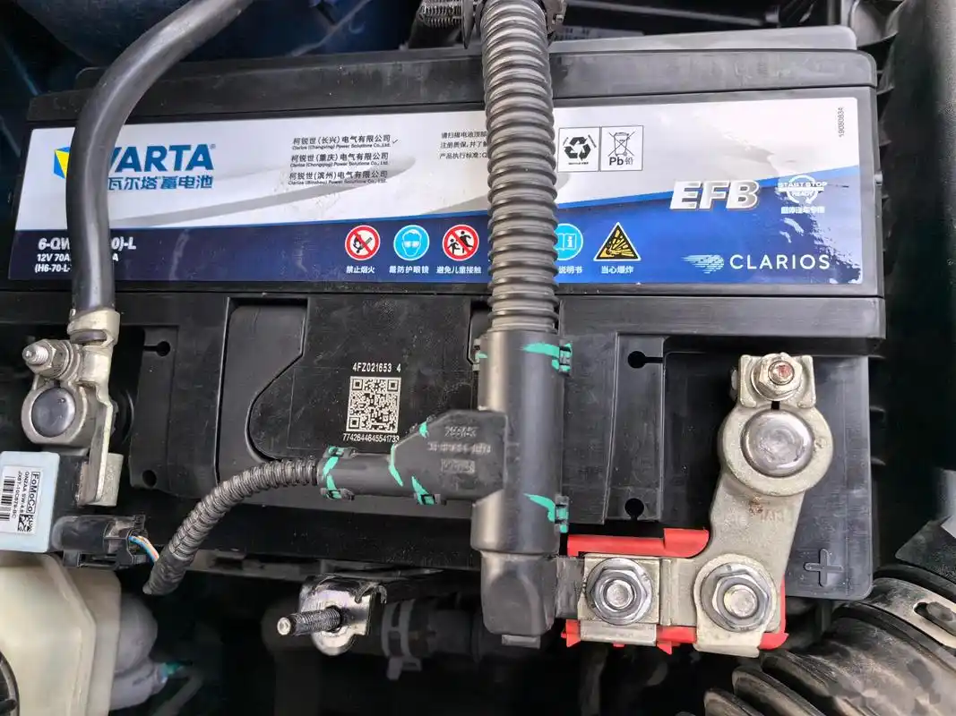 瓦尔塔蓄电池的黄标与蓝标均表现出色,拥有优越的性能和高质量.