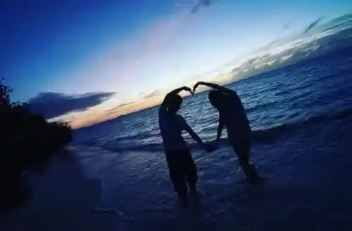 520男女秀恩爱图片,520浪漫图片