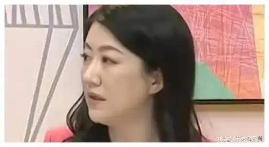 房海燕_观众们_思考