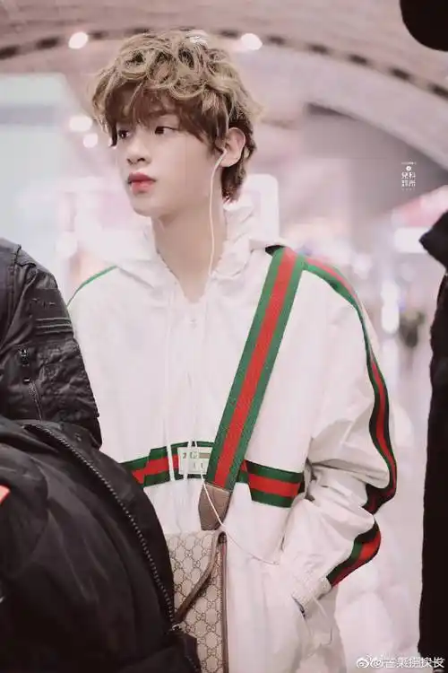 黄明昊寸头##元气满满的哥哥