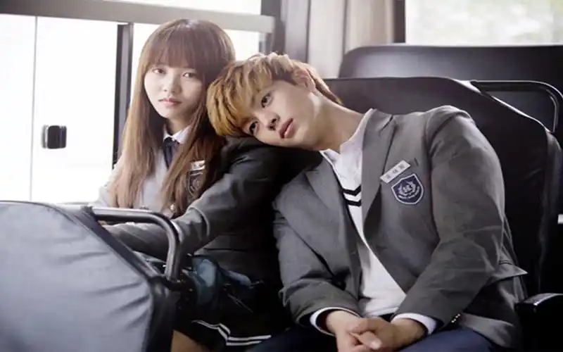 【影视混剪】3部校园青春三角恋韩剧,高颜值偶像出演,有点甜