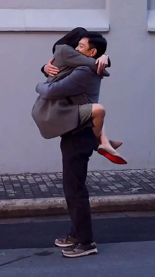 我要上热门#刘德华与万茜的拍摄花絮,真的很甜啊,羡慕了!