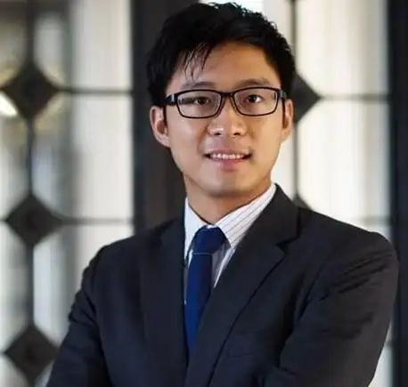 【图】何超莲被曝遭霍启山猛追 半个月前与吴克群分手_港台星闻_明星