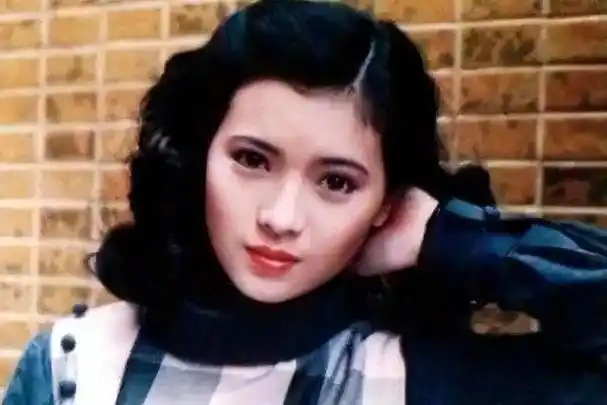 回顾:风光过后的明星现状,摆摊卖饼烧炭自尽多位惨淡收场