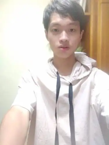 净高178,体重120斤,想当平面模特,本人不上照,可以这颜值,属于耐看的