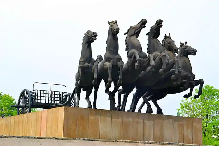 【天子驾六博物馆摄影图片】洛阳天子驾六博物馆纪实摄影_我是农民_太