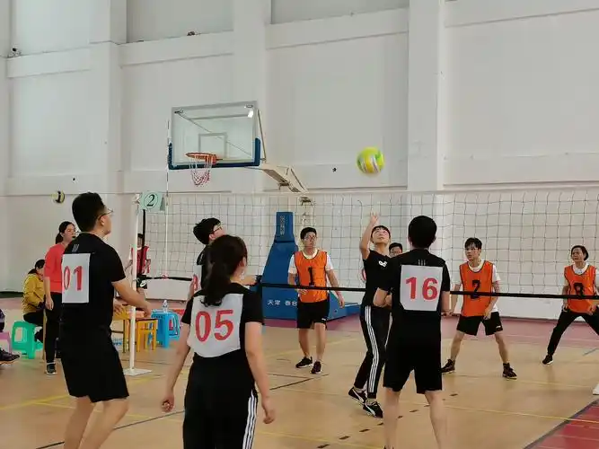 保山分行举办第二届员工气排球比赛