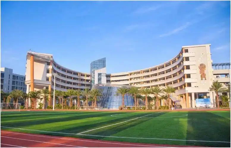 番禺这所名校,首次统考成绩位居全区之首!