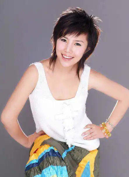 回忆杀05年超女五强里又一位嫁了春春笔笔你们要加油