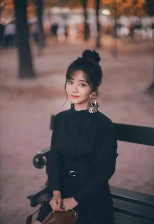 原创谭松韵为什么越看越可爱30岁还能轻松饰演高中生少女感是关键