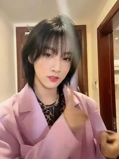 给plmm胡烨韬建个图楼进来看看美女吧反正又不要钱图