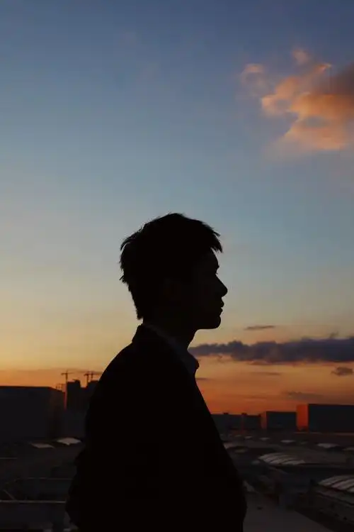 易烊千玺 bmw宝马新生代代言人