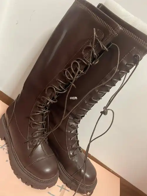 79全新棕色长靴