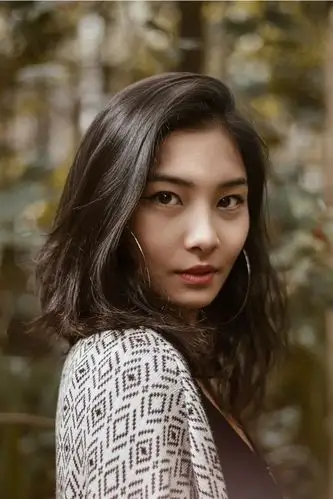 mslynn:4种不同风格的职场发型,时髦知性让你气场全开!