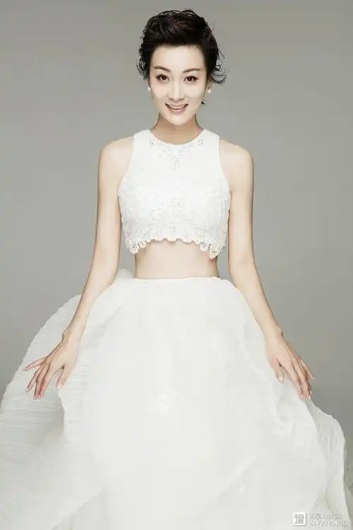 33岁的她出演姜生的妈妈,可颜值气质都胜过了孙怡