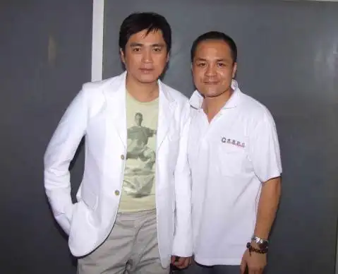 图汤镇宗和汤镇业是什么关系揭秘兄弟两人的娱乐圈经历