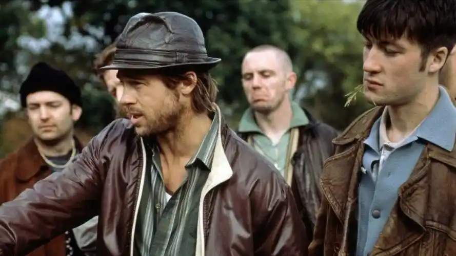 几分钟看完电影《偷拐抢骗》,一部充满巧合的犯罪喜剧片