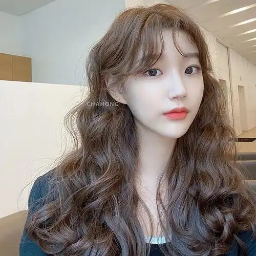 中短卷发太可爱2020年春夏锁骨卷发范本推荐