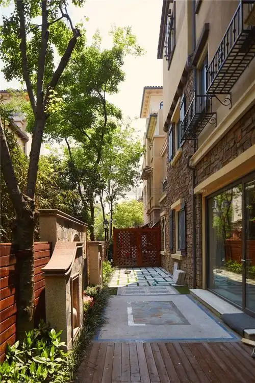 常州新北区龙湖原山700㎡联排别墅美式风格别墅装修实景案例-常州星杰