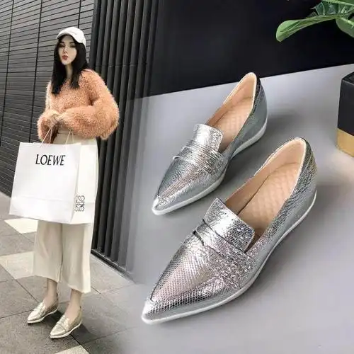 银色懒人真皮女鞋尖头单鞋脚蹬内增高