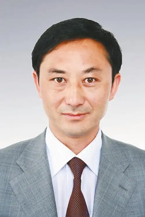 历任鲁甸县公安局政委,巧家县公安局局长,昭通市政府副秘书长,鲁甸