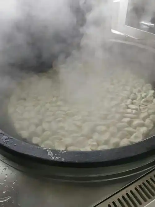 大锅煮饺子!