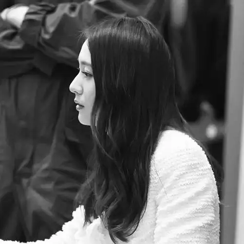 [郑秀晶][盘点]150714 黑白艺术格调的侧脸乖乖