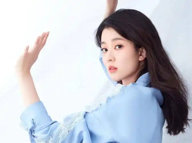 乔欣瘦了,一个月减重16斤,网友:像是个"纸片人"_减肥_运动_热量