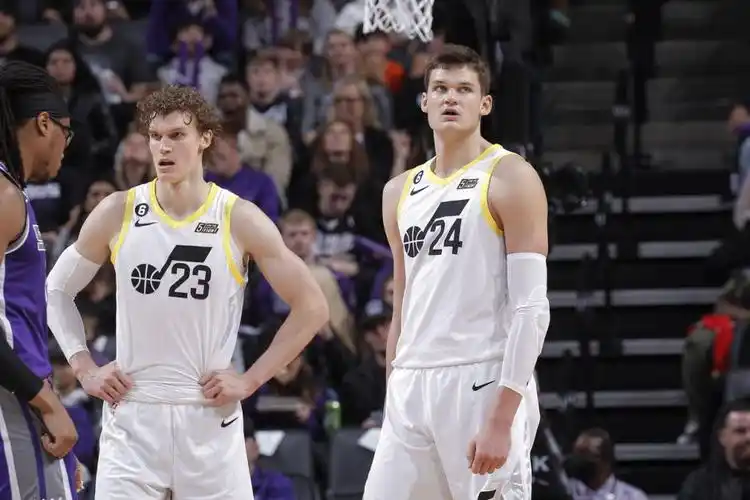 爵士的阵容何时会被改变 - 球迷屋