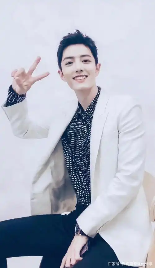 短发寸头的肖战是所有丈母娘的人间理想,但终究是我的人间妄想