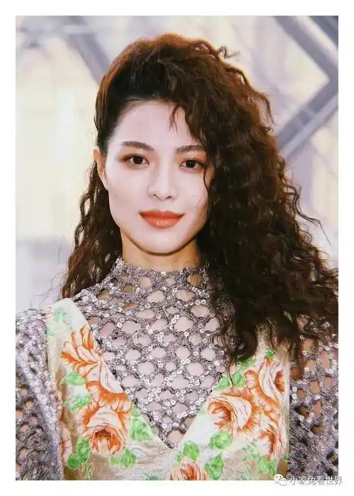 钟楚曦和萧敬腾是亲兄妹,那钟楚曦和钟楚红呢?_表演_网友_五官