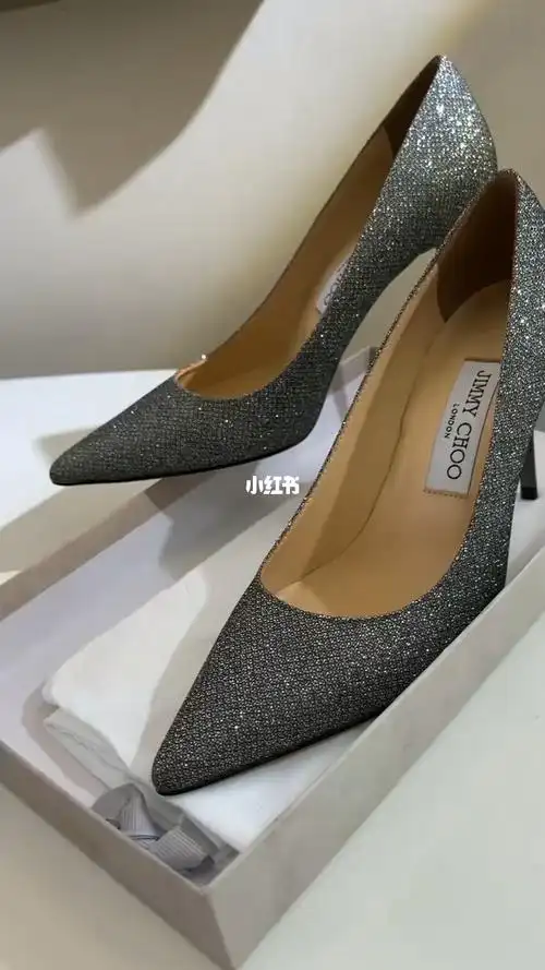 jimmychoo银色闪粉高跟鞋全智贤同款