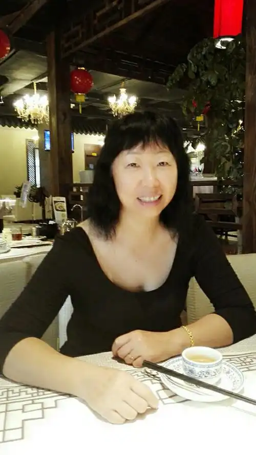 52岁离异女征婚照片(id:96517424)_广东肇庆征婚交友_珍爱网