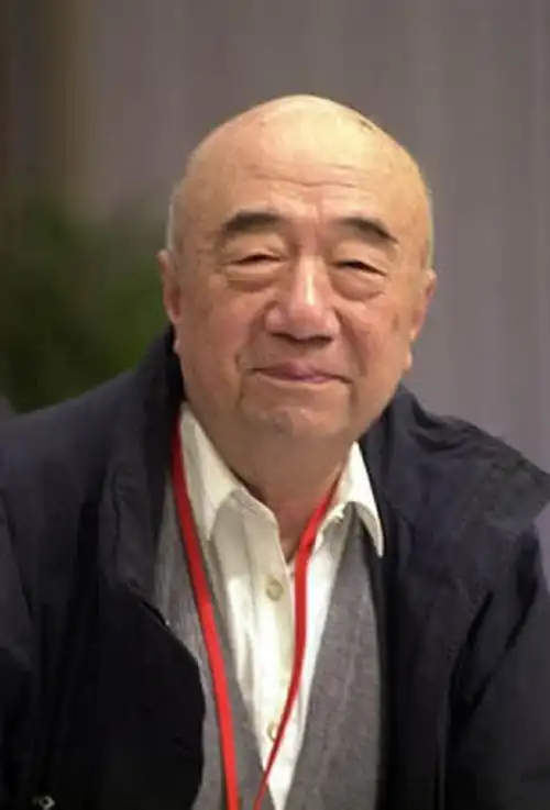 著名演员李丁去世,半个娱乐圈悼念,而他却在追悼会上张口大骂!