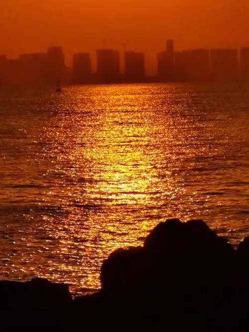 橘子色的海浪漫极了海边落日