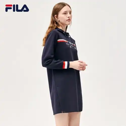 连衣裙fila斐乐女子2021冬季新款摩登商务时尚运动连衣裙
