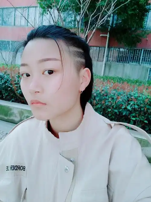 女生把两边头发剃掉是什么体验? - 知乎