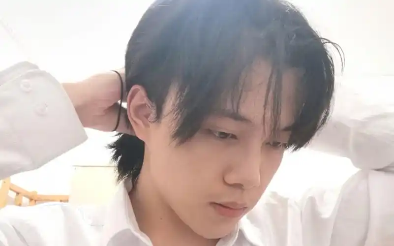 蓄了好久的长发,艾伦._哔哩哔哩_bilibili