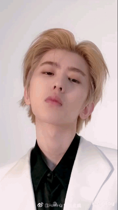 看了蔡徐坤最新的广告视频,我信他瘦20斤了