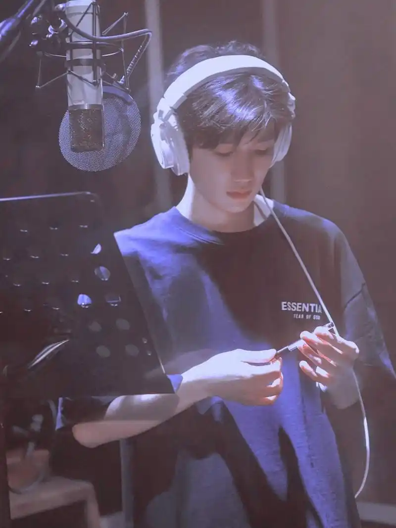 王源高清图片 王源高清图片💚/超级爱刚哥 小汤圆看过来