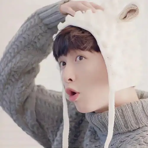 天气变冷啦记得学小莲带上帽子